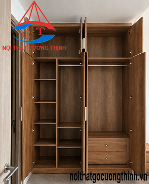 Mẫu tủ quần áo kịch trần 4 cánh hiện đại tại Thủ Đức