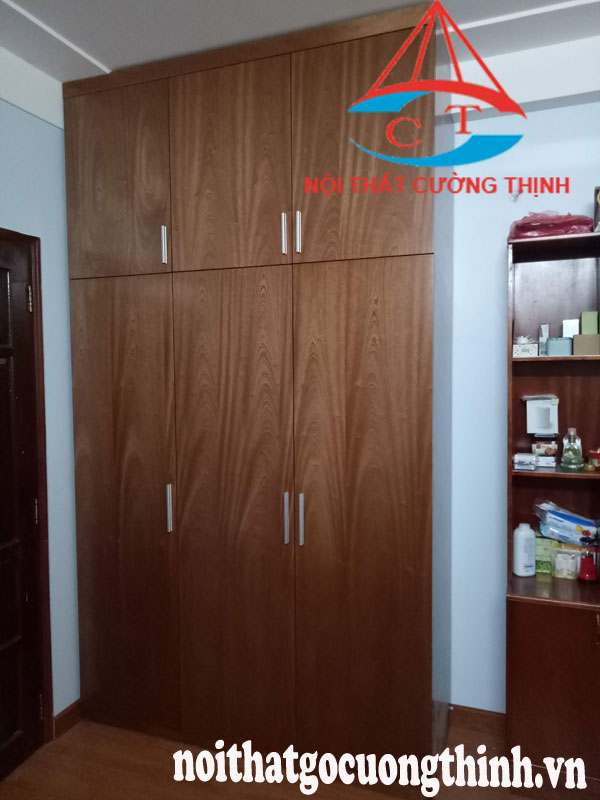 Tủ quần áo bằng gỗ công nghiệp phủ Veneer