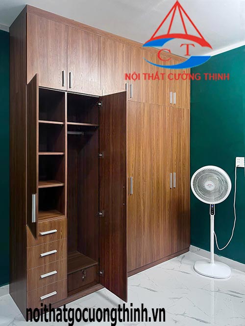 Mẫu tủ quần áo gỗ công nghiệp MDF cốt xanh kiểu hiện đại màu nâu đẹp sang