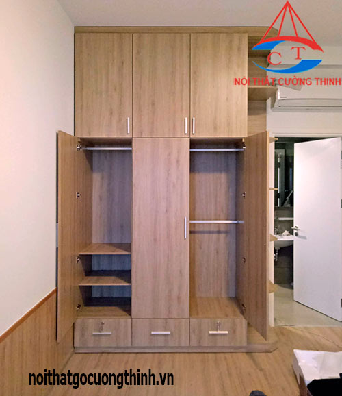 Mẫu tủ đựng quần áo kịch trần 3 buồng gỗ MDF cao cấp