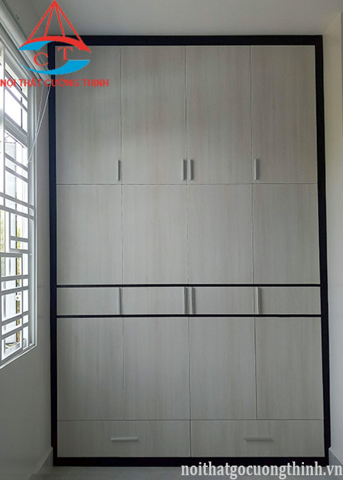 Mẫu tủ để quần áo hiện đại bằng gỗ lõi xanh âm tường
