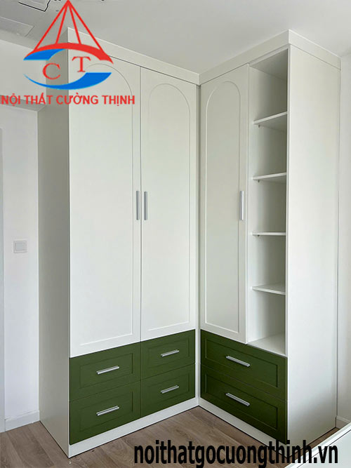 Mẫu tủ quần áo góc tường cao đến trần trắng phối xanh sang trọng cho phòng ngủ
